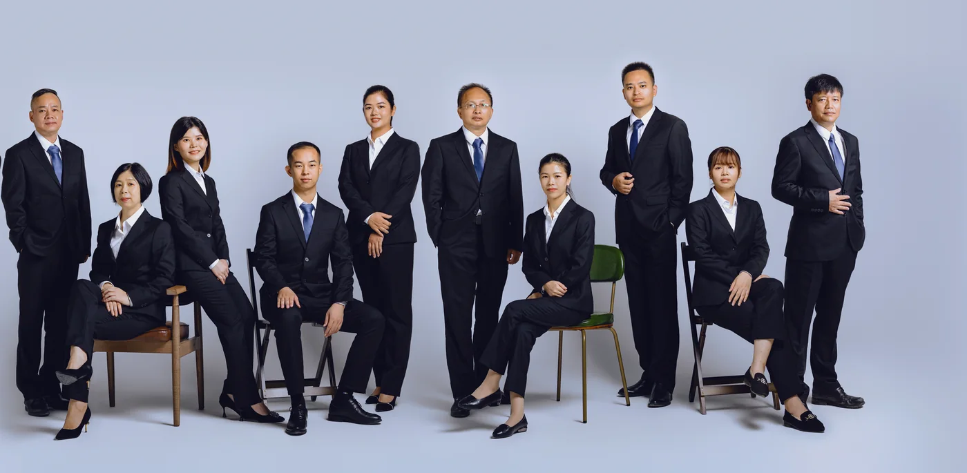 2022年广西桂东律师事务所律师团队形象照右幅